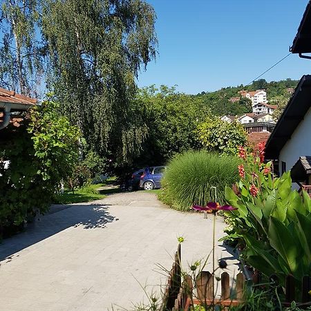Apartment Holiday วรินรัชกา บานยา ภายนอก รูปภาพ