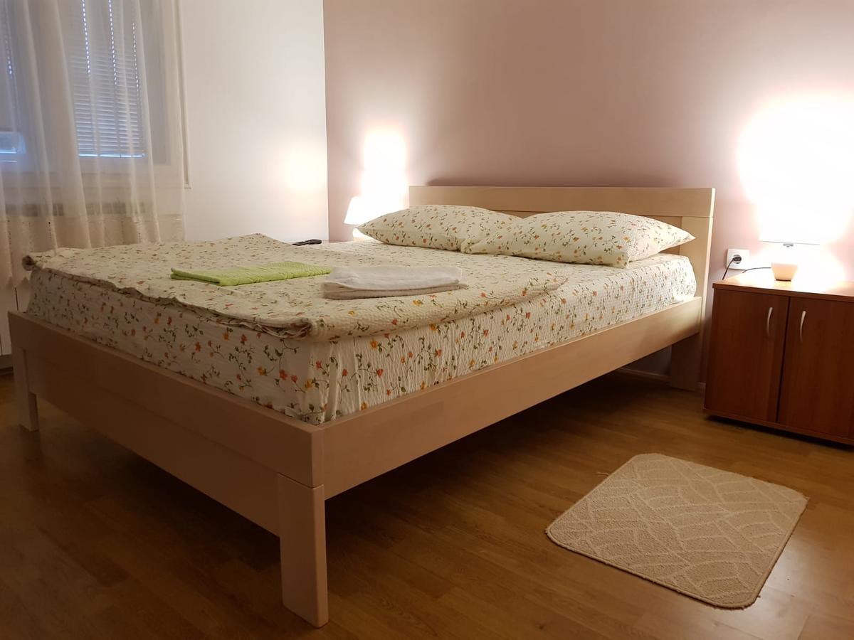 Apartment Holiday วรินรัชกา บานยา ภายนอก รูปภาพ