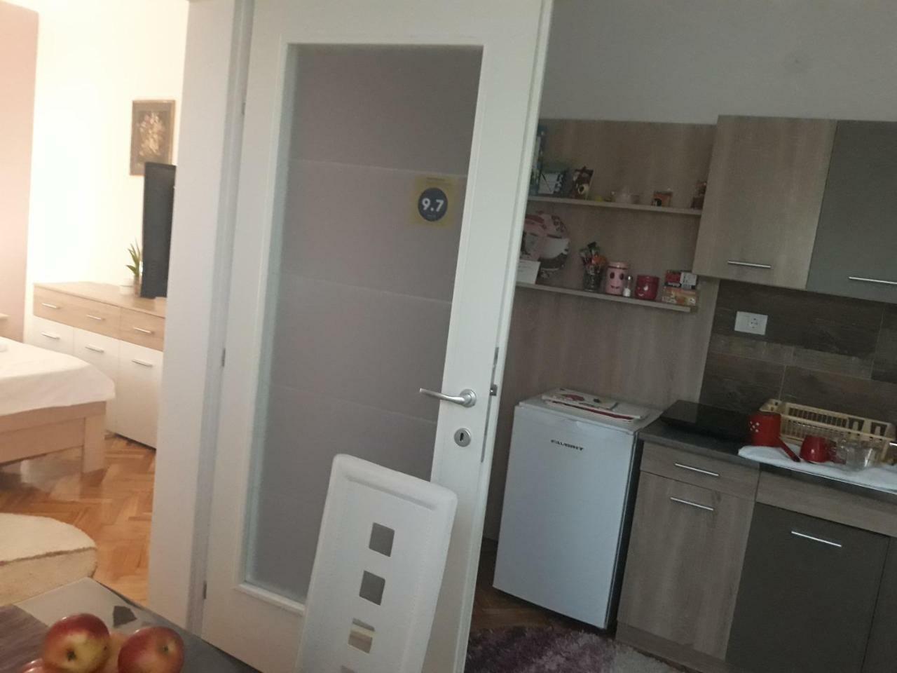 Apartment Holiday วรินรัชกา บานยา ภายนอก รูปภาพ