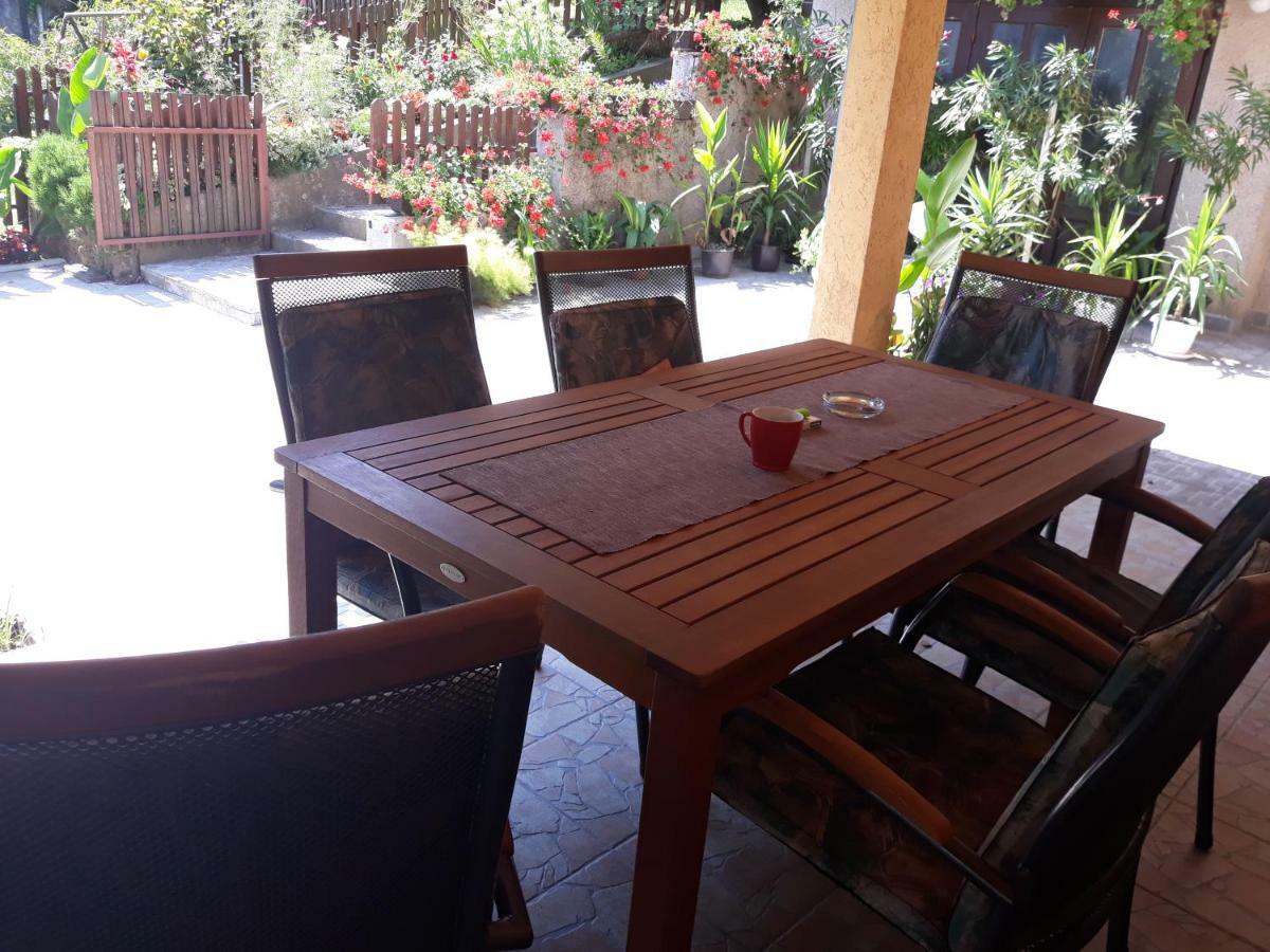 Apartment Holiday วรินรัชกา บานยา ภายนอก รูปภาพ